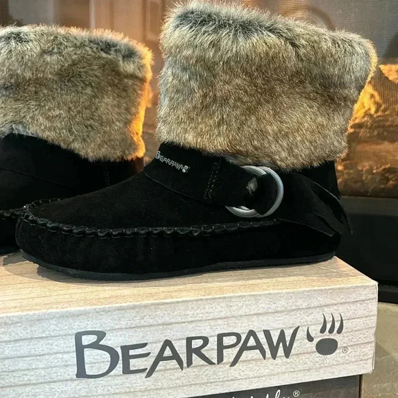 BEARPAW Monet Cow suede,wool blend,sheepskin Never wet,faux fur collar Moc boot - Picture 1 of 16